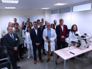 El hospital recibe la visita de altos directivos de Siemens